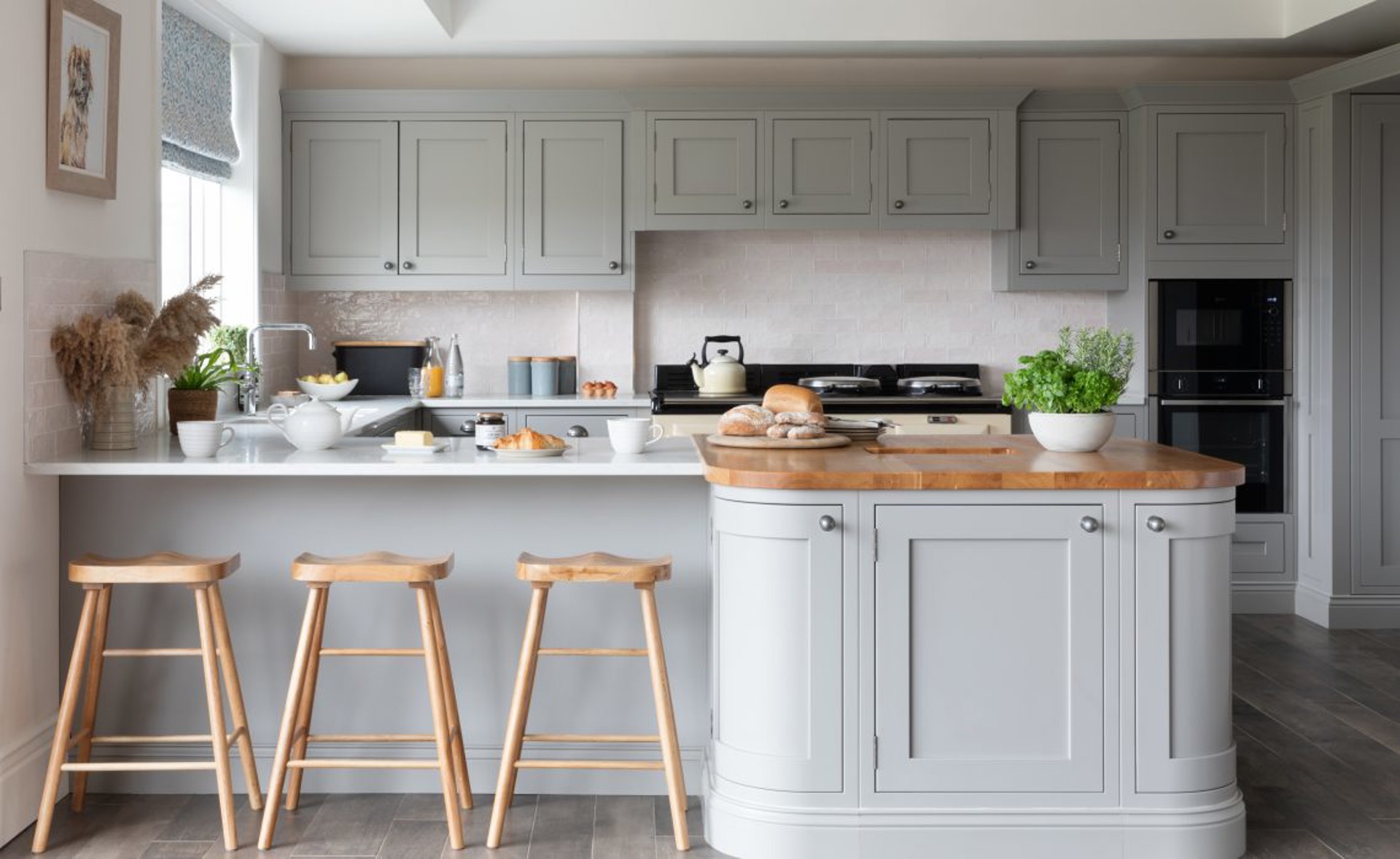 Designing a kitchen with entertaining in mind