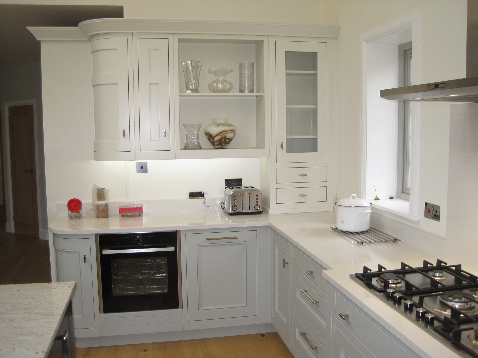 In-frame Shaker | Half Pencil & Scalloped | Graphite Kitchen