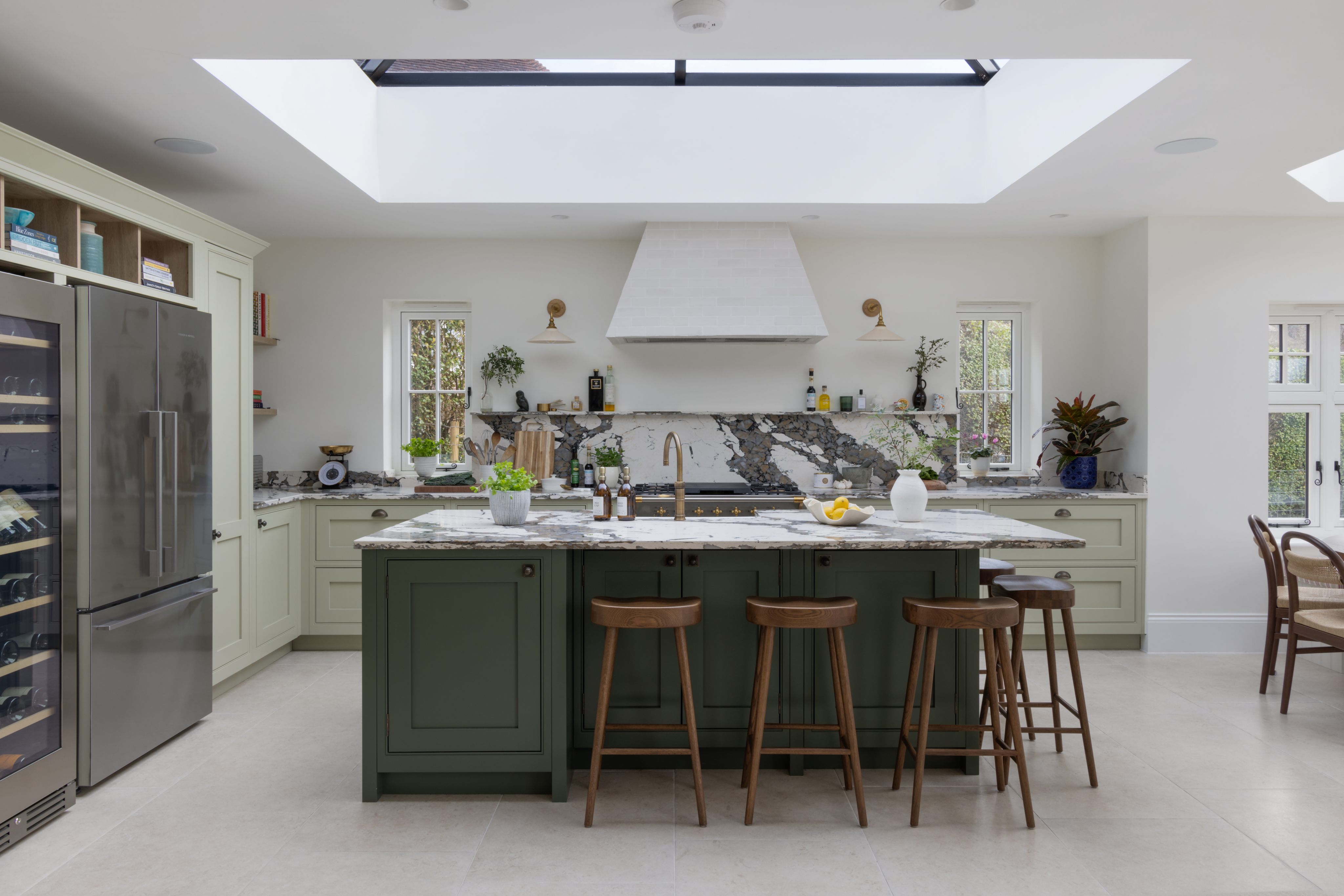 A Stylish Yet Timeless Ovolo Kitchen