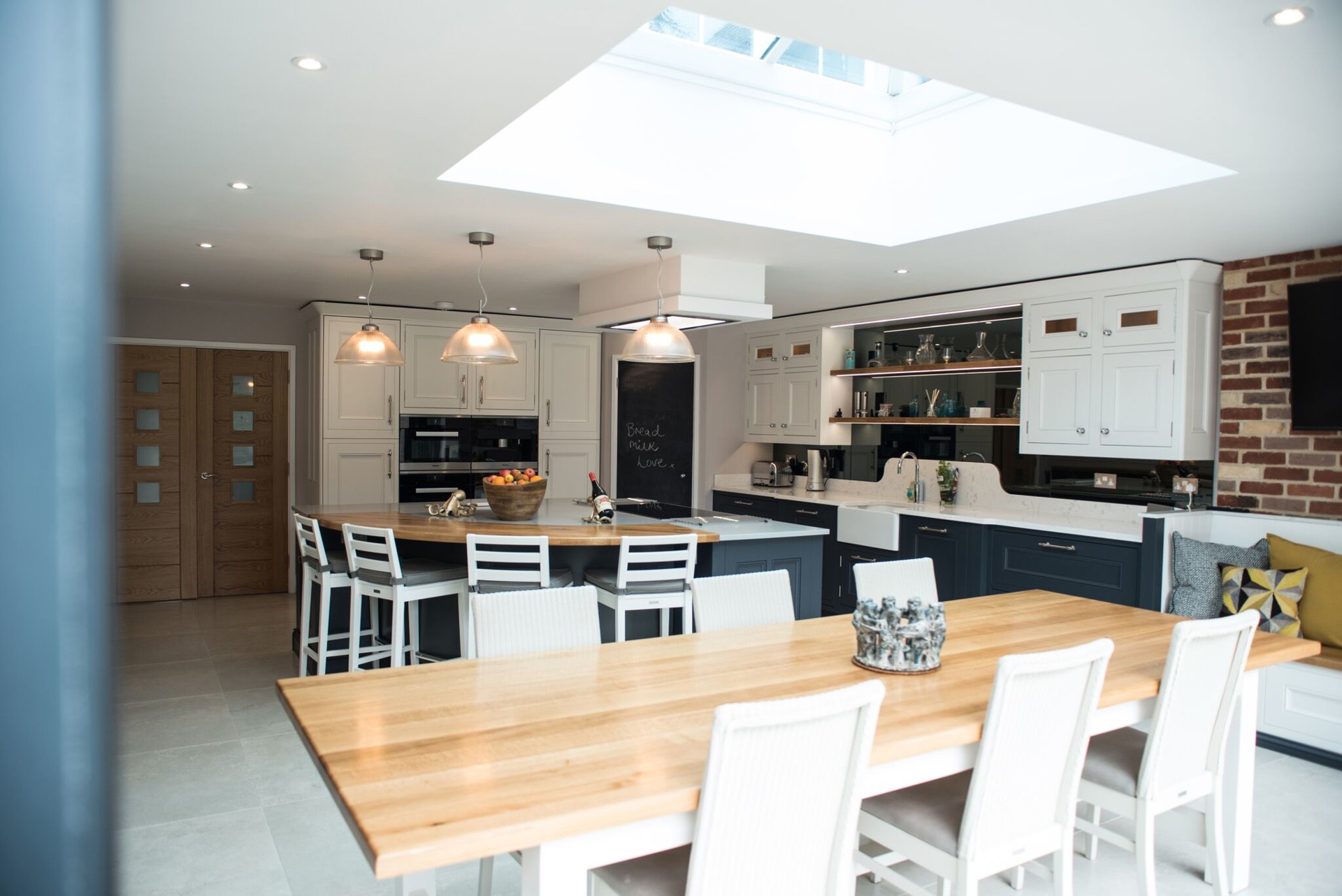 Half Pencil & Scalloped | Charcoal & Chalk Kitchen