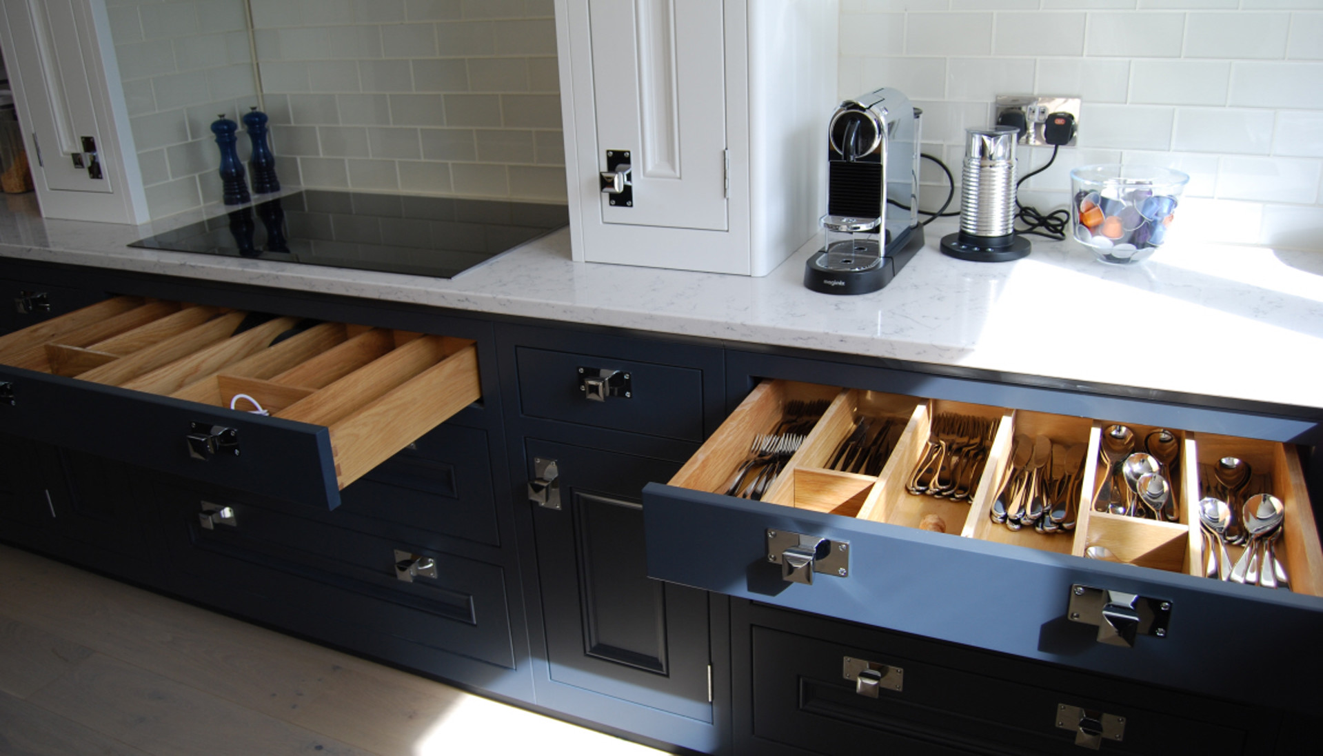 Half Pencil & Scalloped | Charcoal & Chalk Kitchen