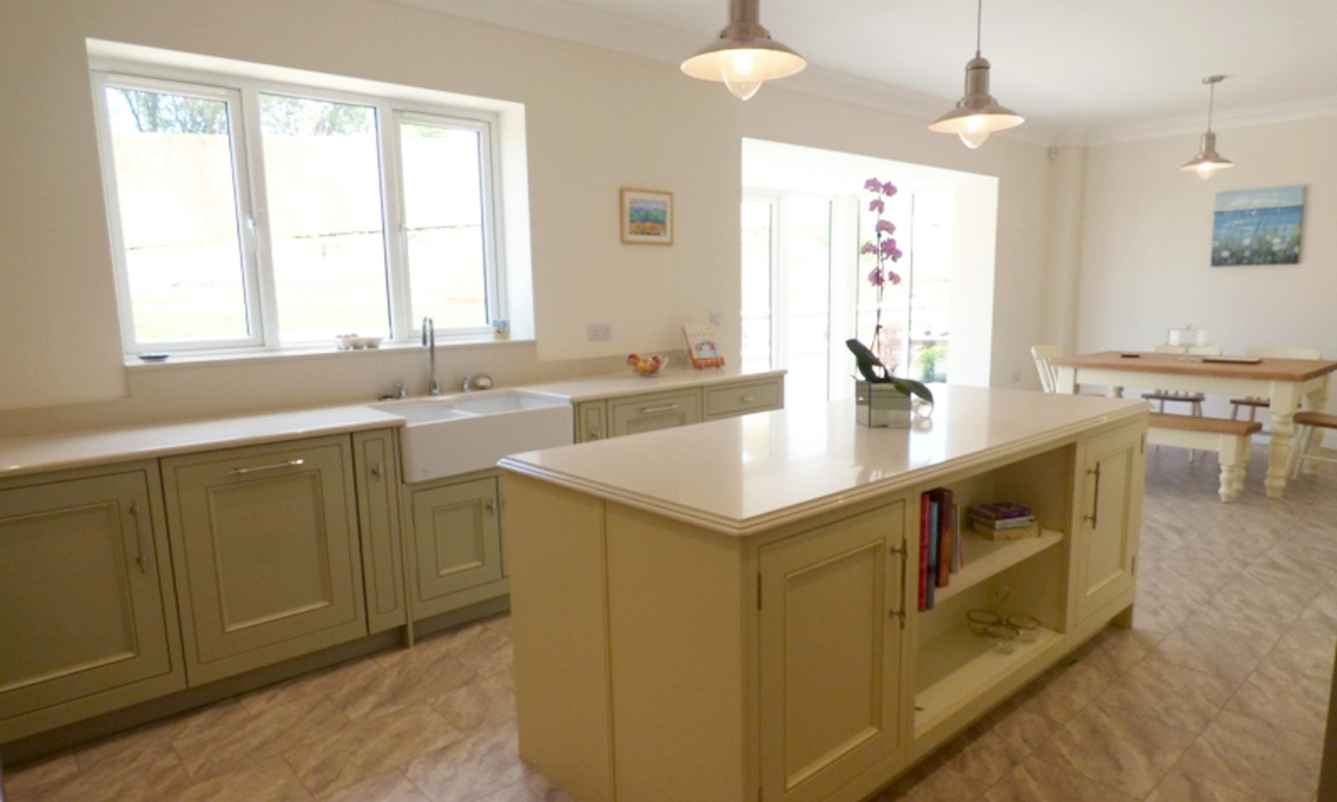 Half Pencil & Scalloped | Ivory & Sage Kitchen