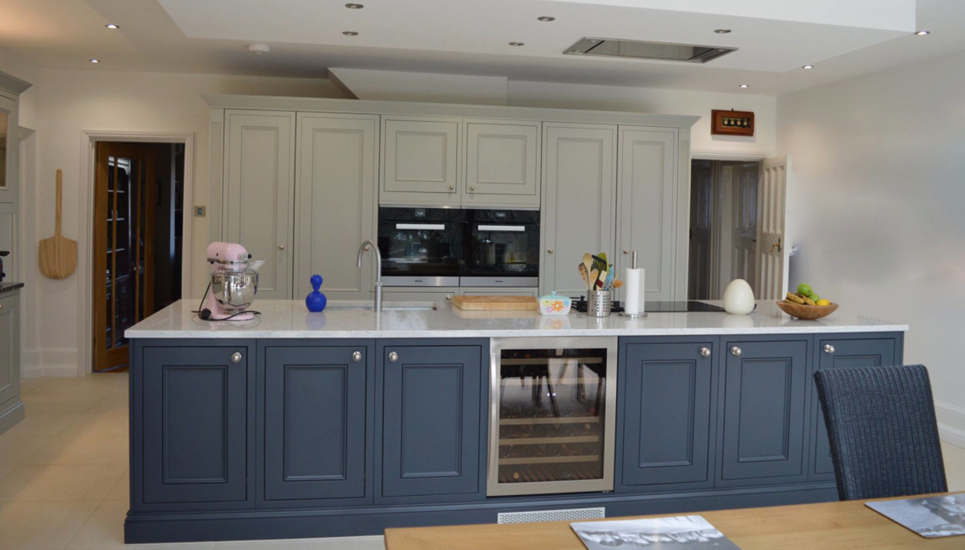 Half Pencil & Scalloped | Partridge Grey & Charcoal Kitchen