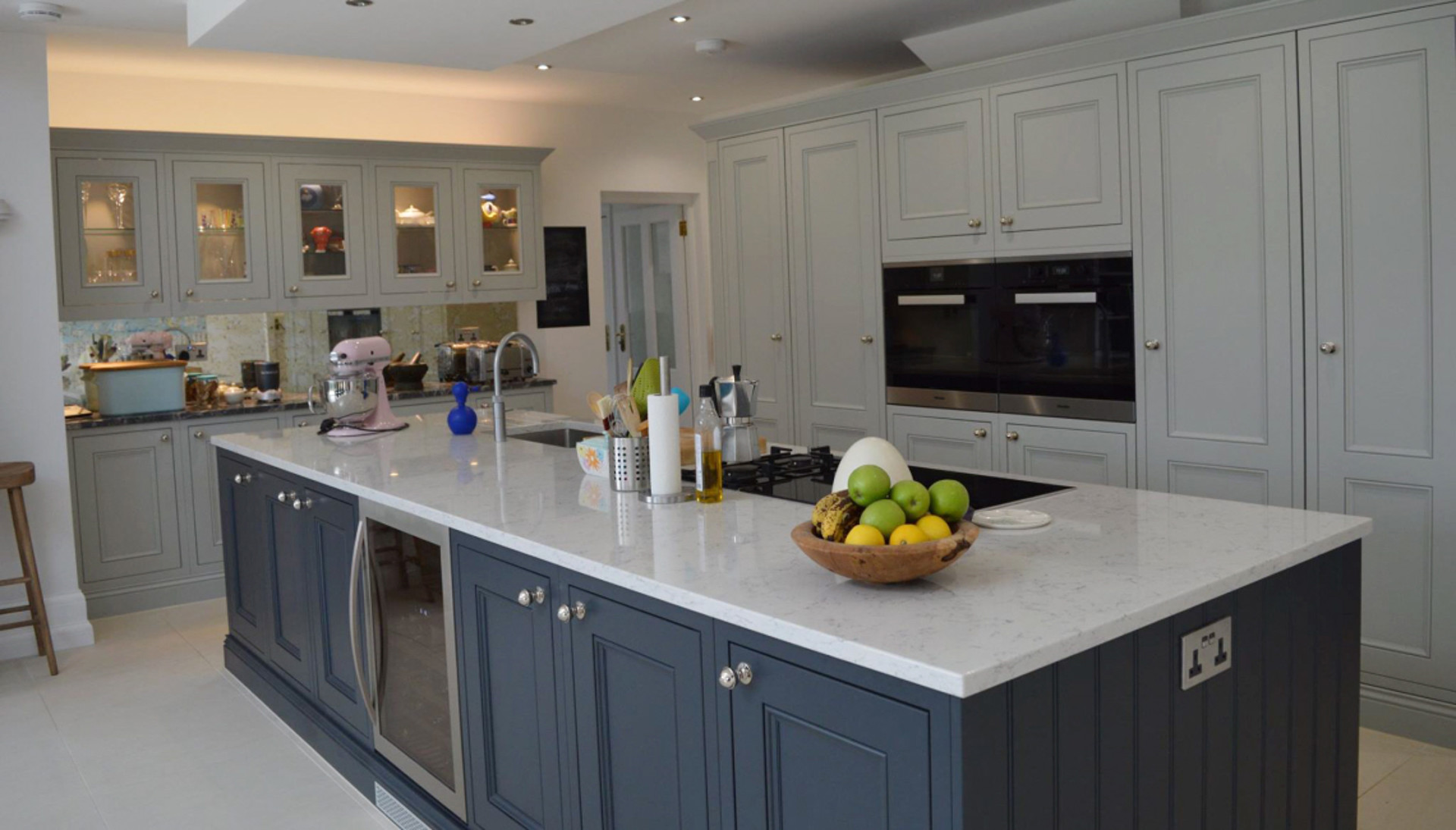 Half Pencil & Scalloped | Partridge Grey & Charcoal Kitchen