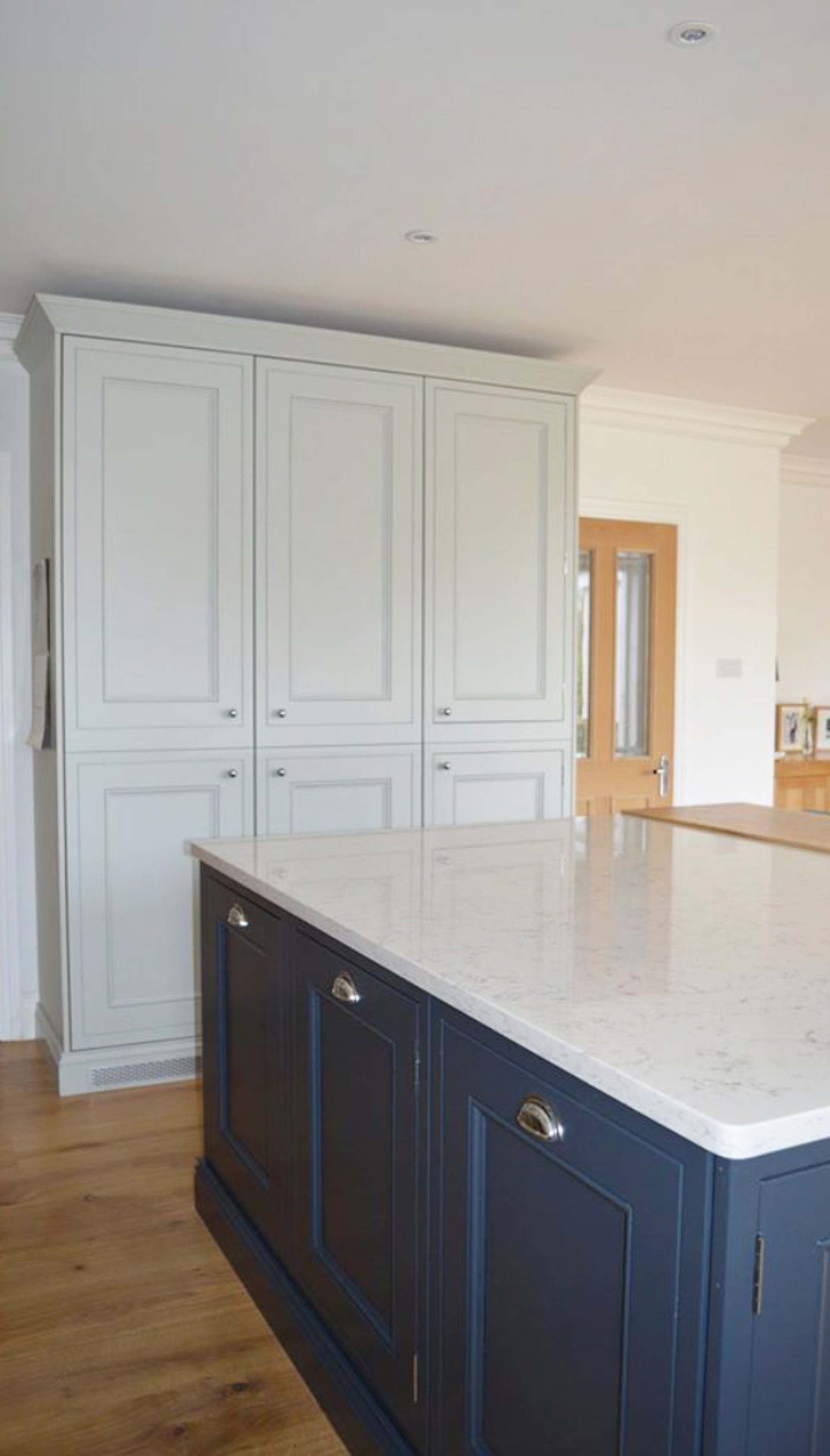 Half Pencil & Scalloped | Charcoal Grey Kitchen Cabinets