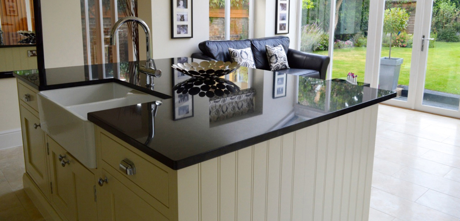 In-frame Shaker | Alabaster Modern Kitchen Units