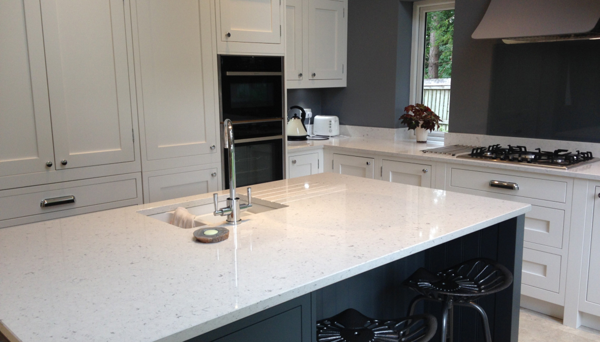 In-frame Shaker | Chalk Kitchen | Slate Grey Kitchen