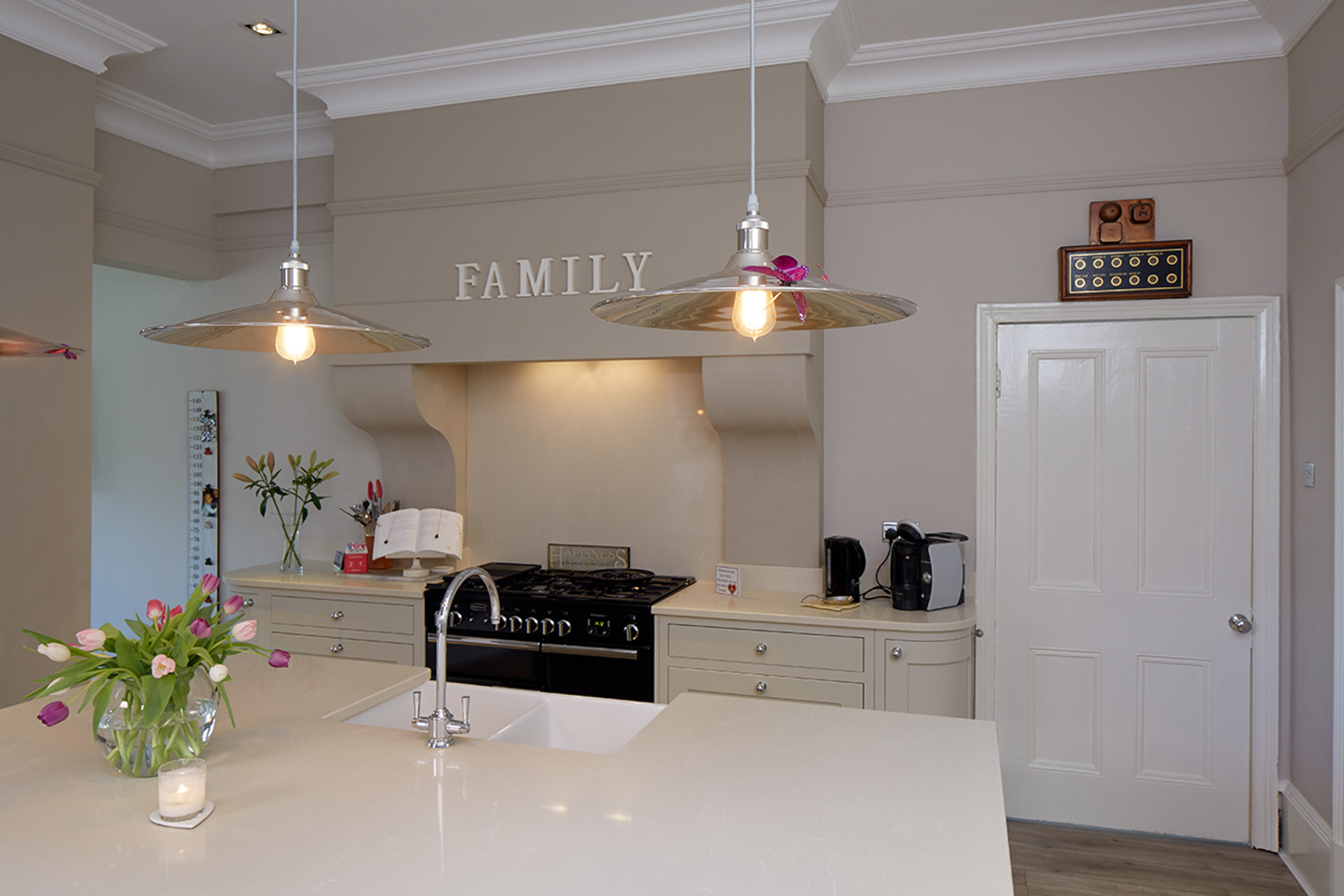 In-frame Shaker | Mussel Shaker | Mussel Colour Kitchen