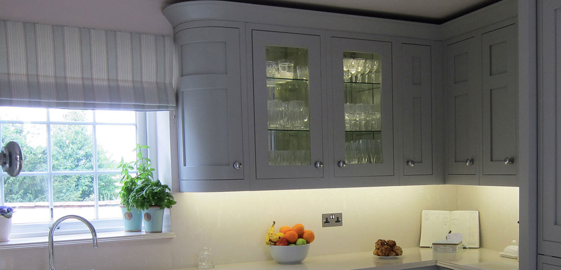 In-frame Shaker | Partridge Grey Kitchen Units