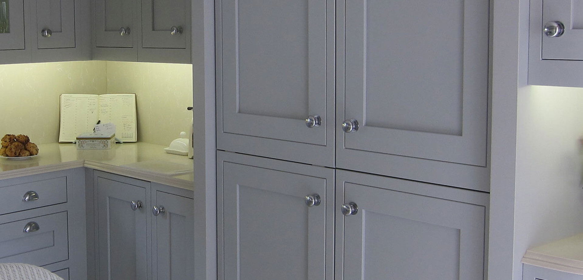 In-frame Shaker | Partridge Grey Kitchen Units