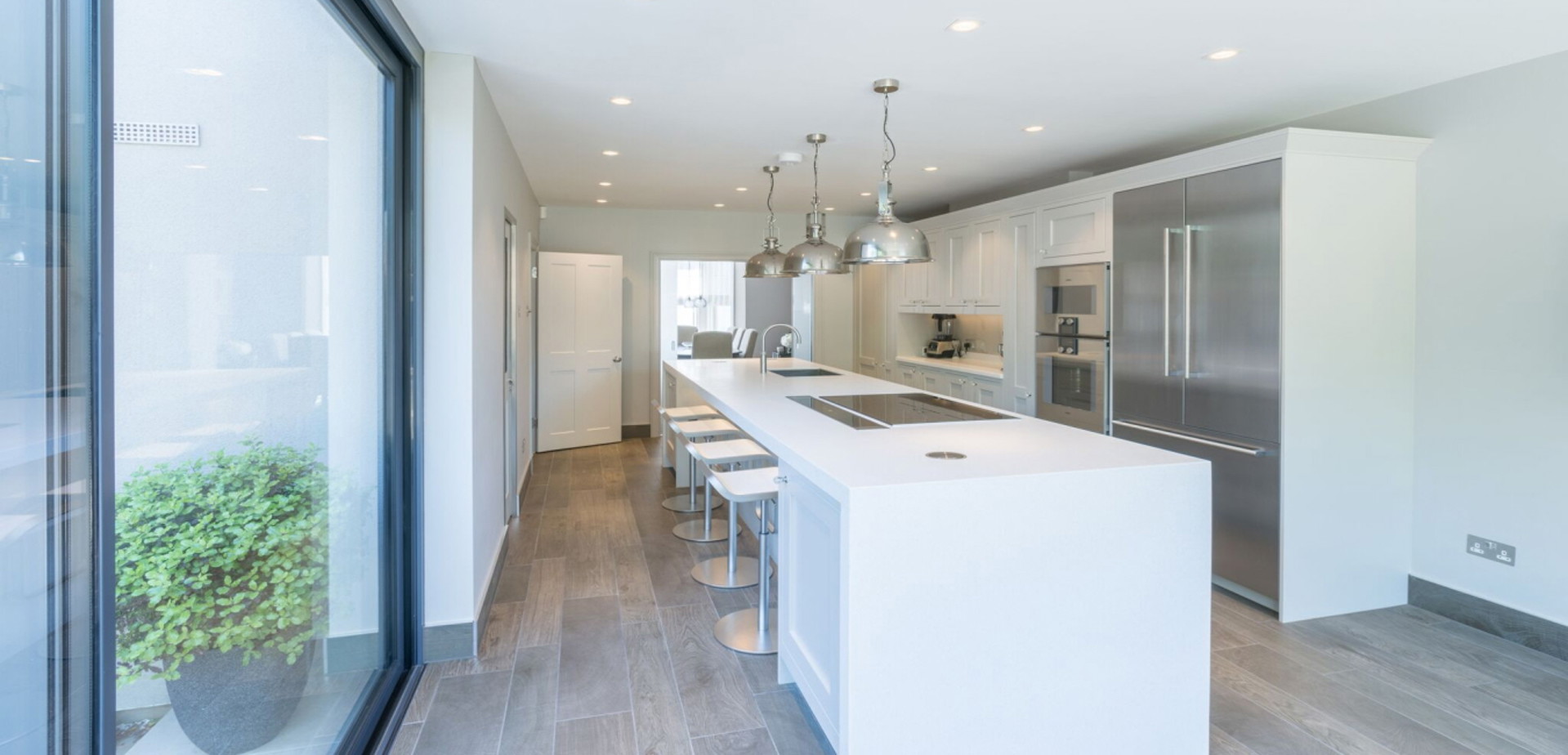 In-Frame Shaker | Corian Everest Worktops