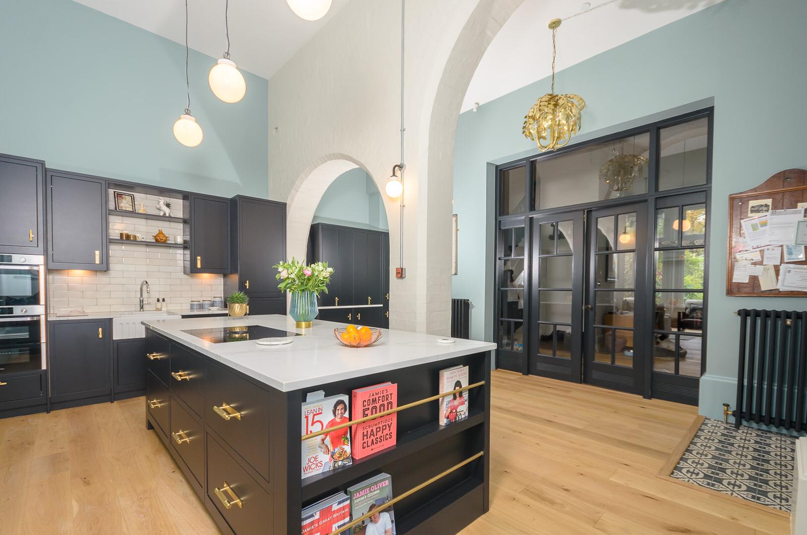 In-Frame Slab And Georgian in Carbon & Chalk Blue