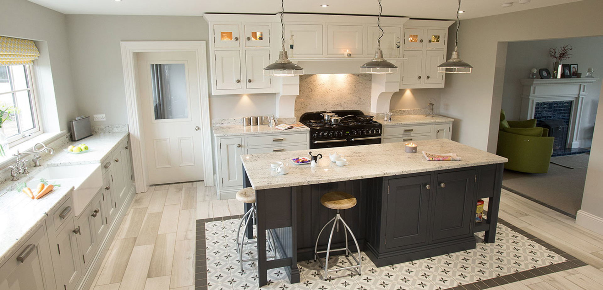 Quarter Round | Chalk, Slate & Partridge Grey Kitchen