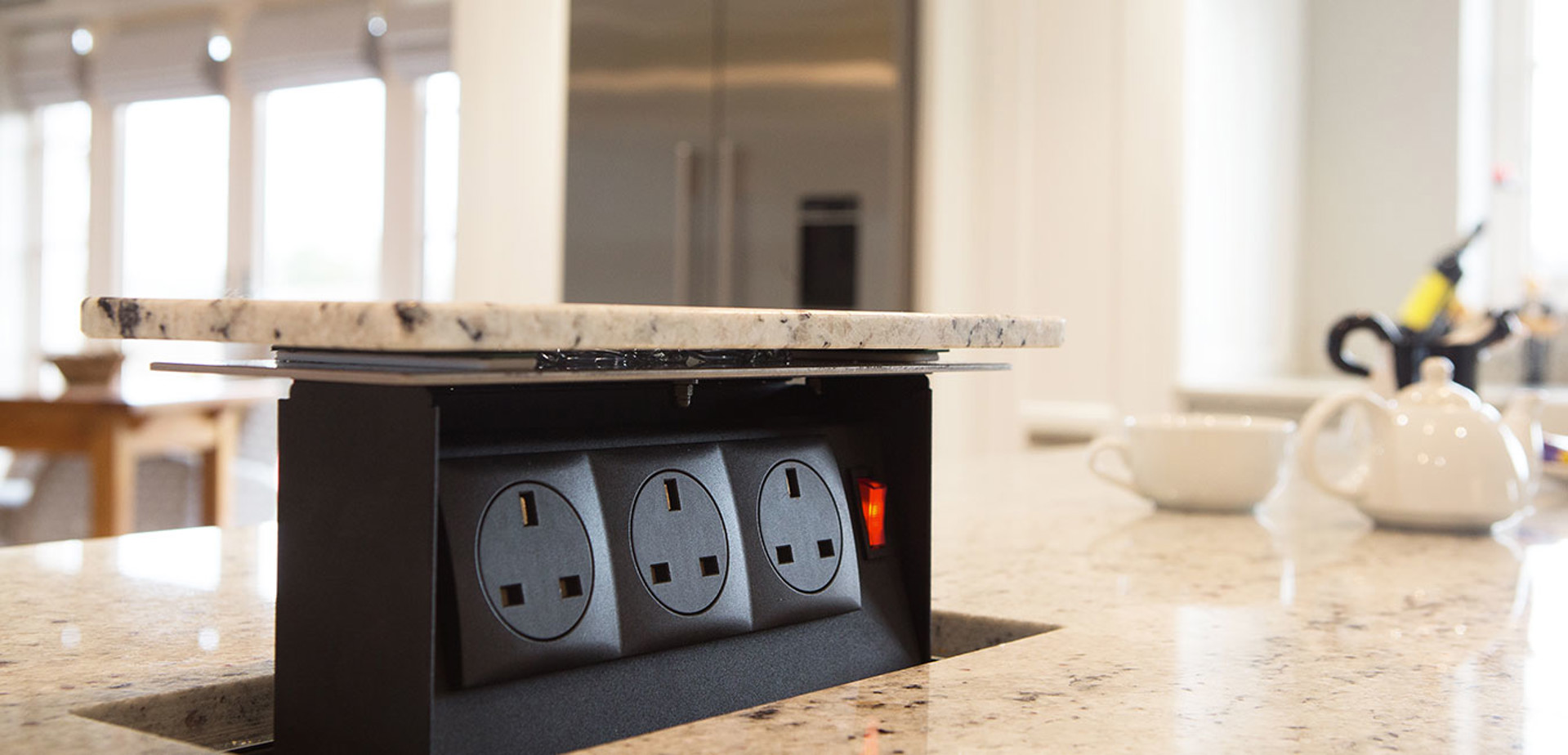 Quarter Round | Chalk, Slate & Partridge Grey Kitchen