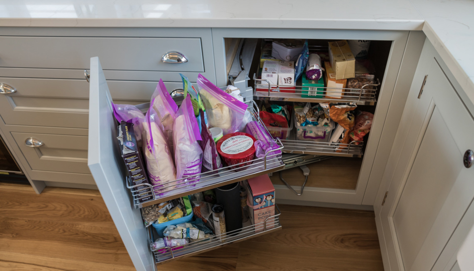 Quarter Round | Partridge Grey & Porcelain Kitchen