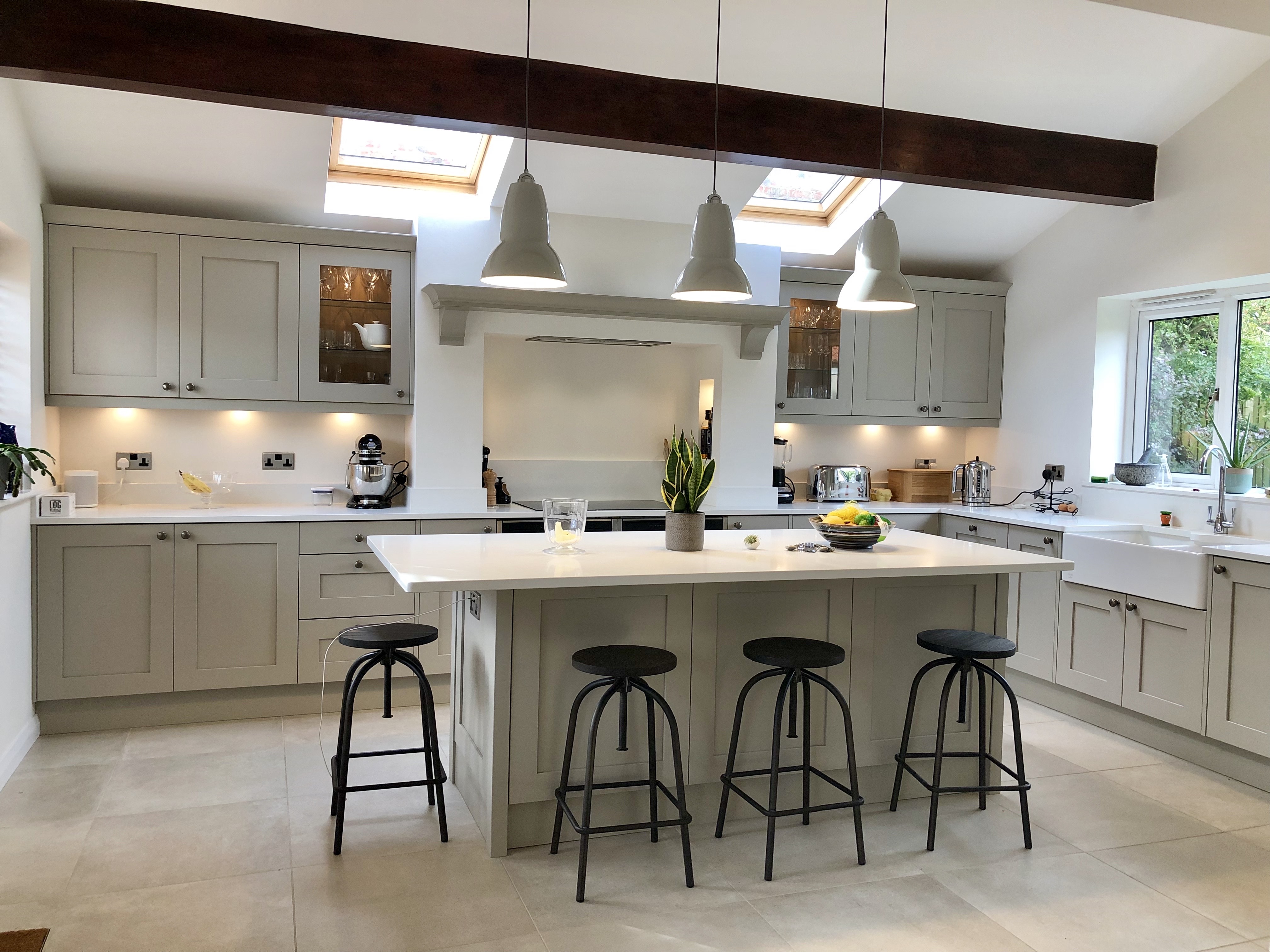 House in Kelfield Kitchen | Timber Painted Door Design 