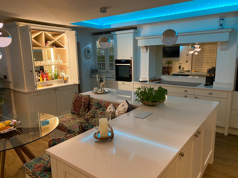 House in Upper Poppleton Kitchen | Beaded Door Painted Design