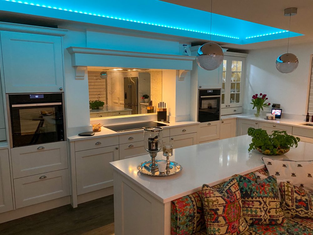 House in Upper Poppleton Kitchen | Beaded Door Painted Design