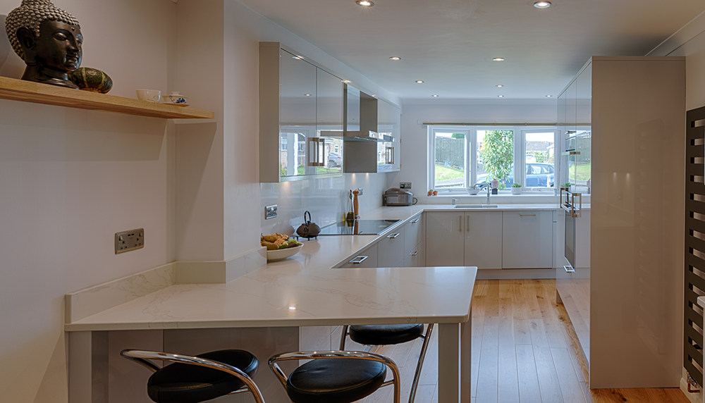 House in Yarm | Gloss Painted Slab Door Design | Project