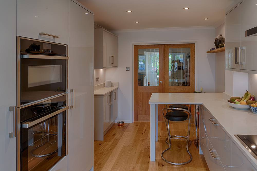 House in Yarm | Gloss Painted Slab Door Design | Project