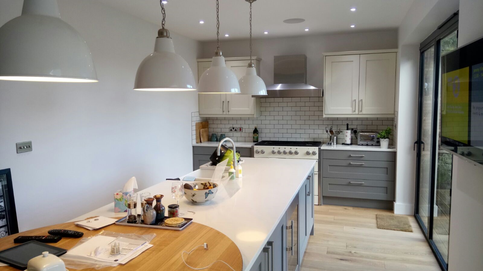 Townhouse Kitchen | Solid Timber Shaker in Mink & Alabaster