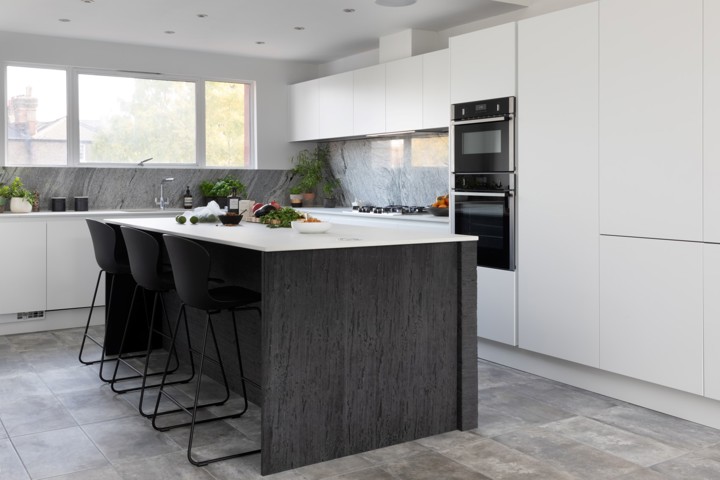 Porter Handleless in White 