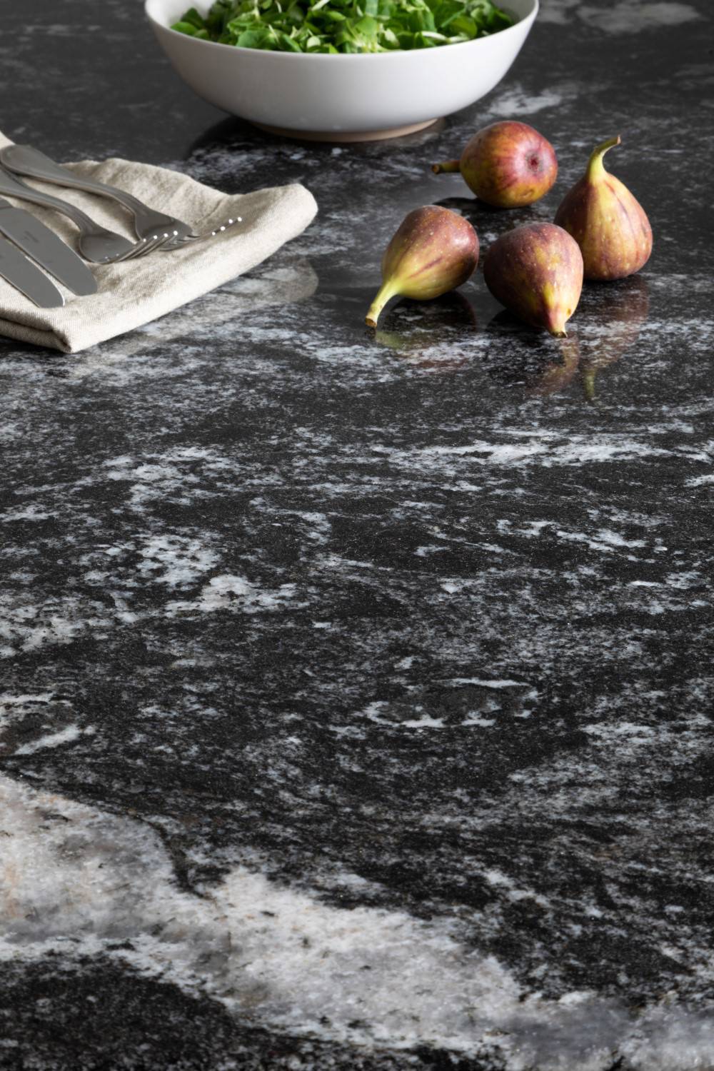 Porter Handleless in Graphite 