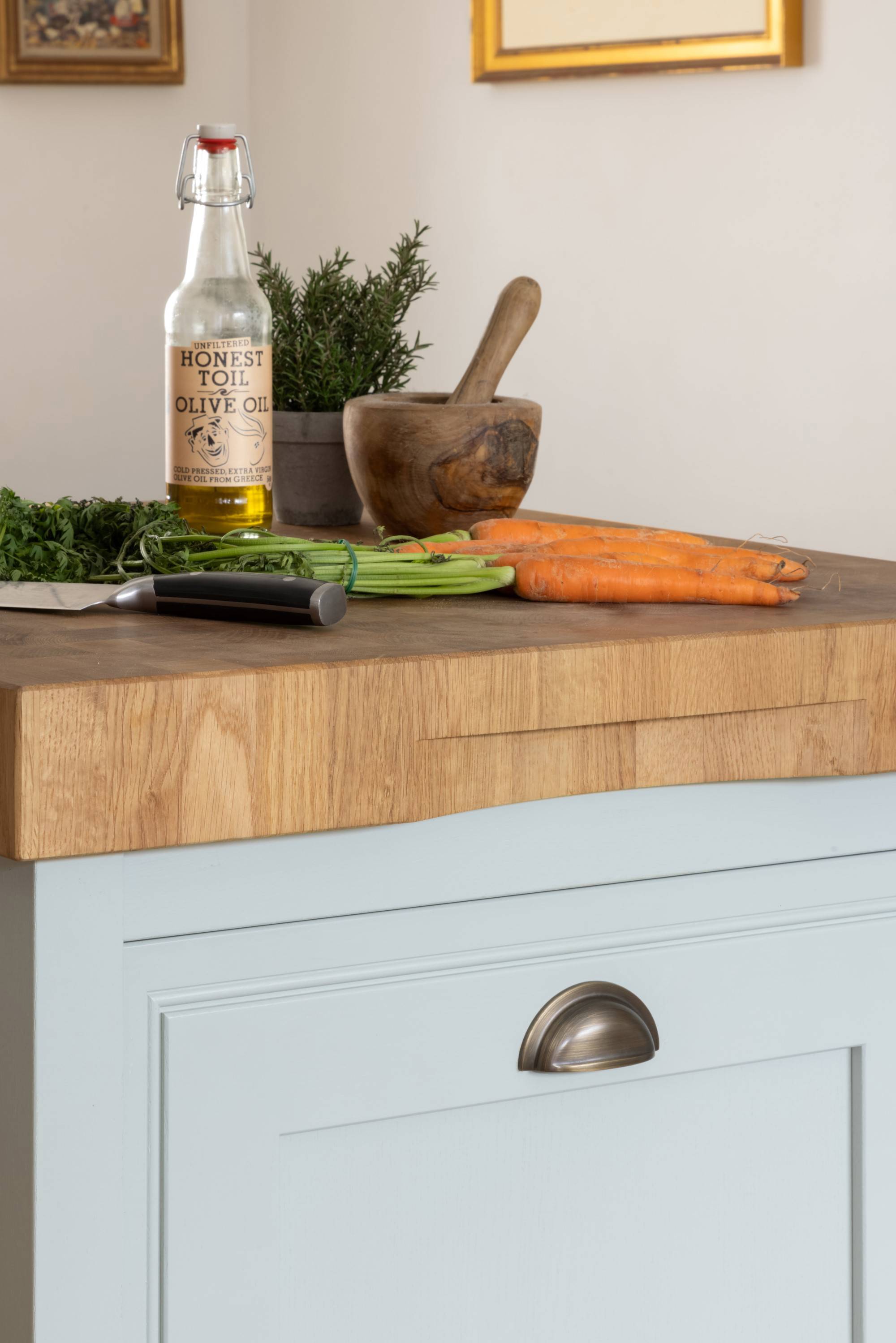 Clarendon in Chalk Blue 