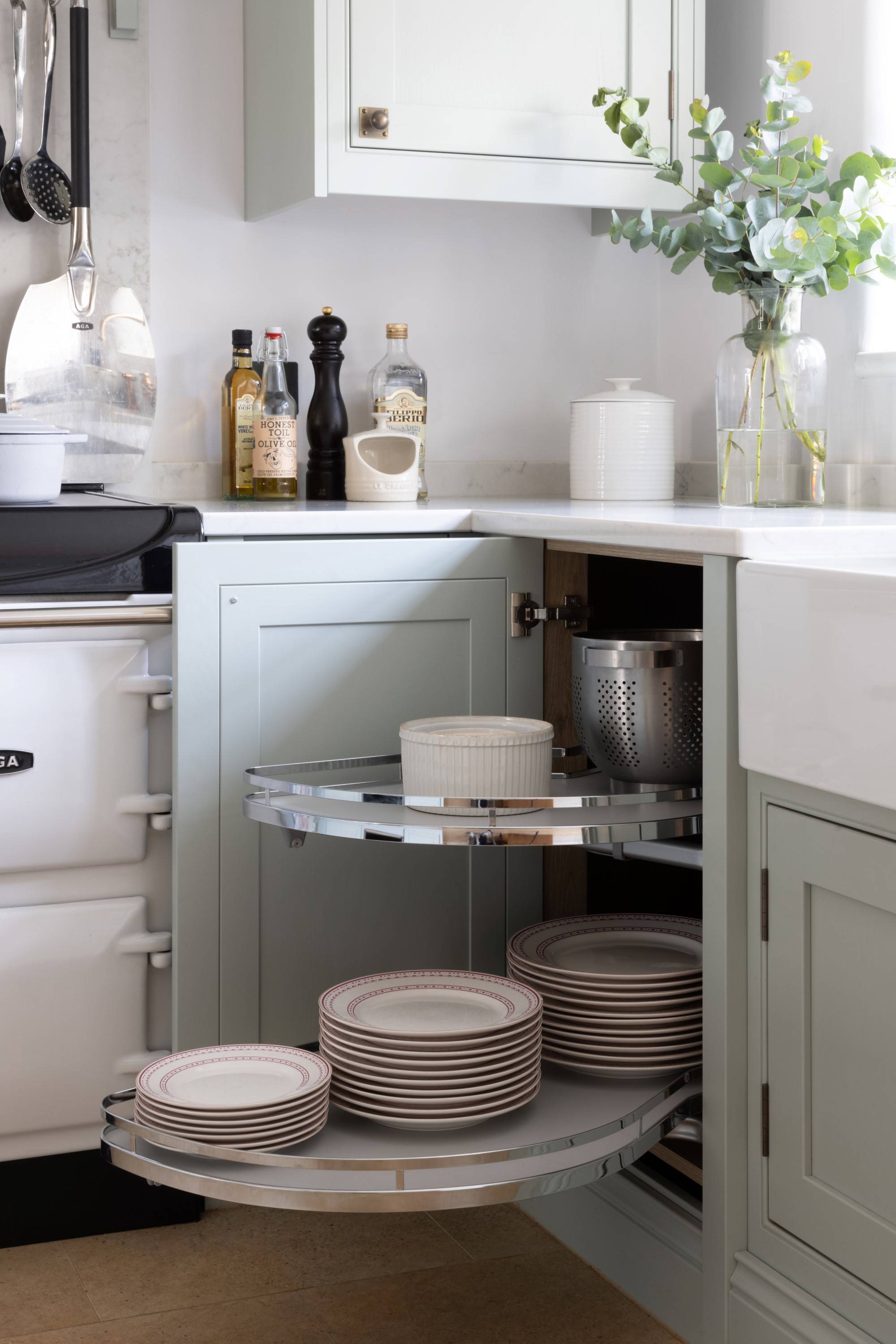 Clarendon in Chalk Blue 