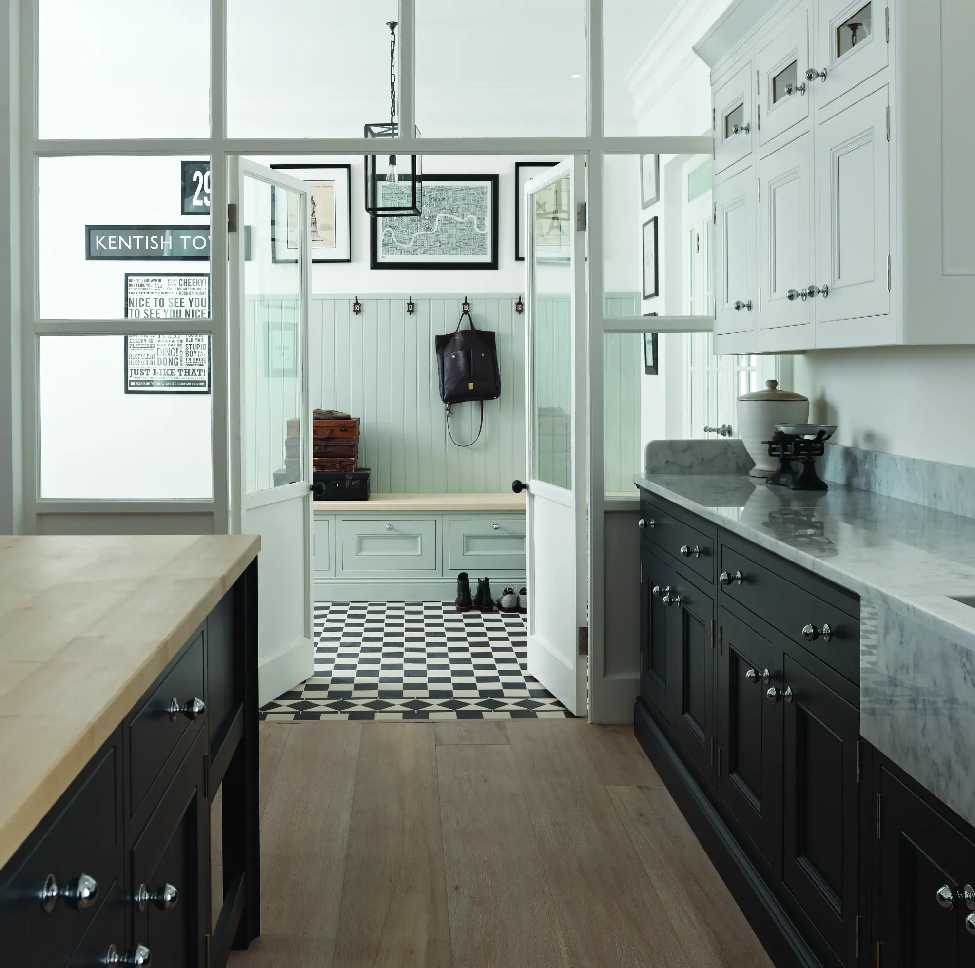 Half Pencil & Scalloped carousel image 0