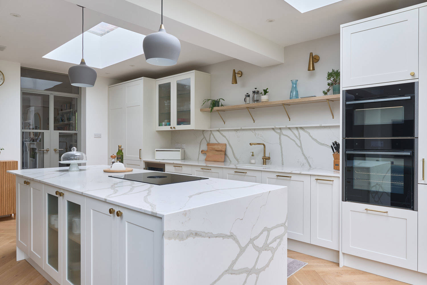 Hunton in Porcelain