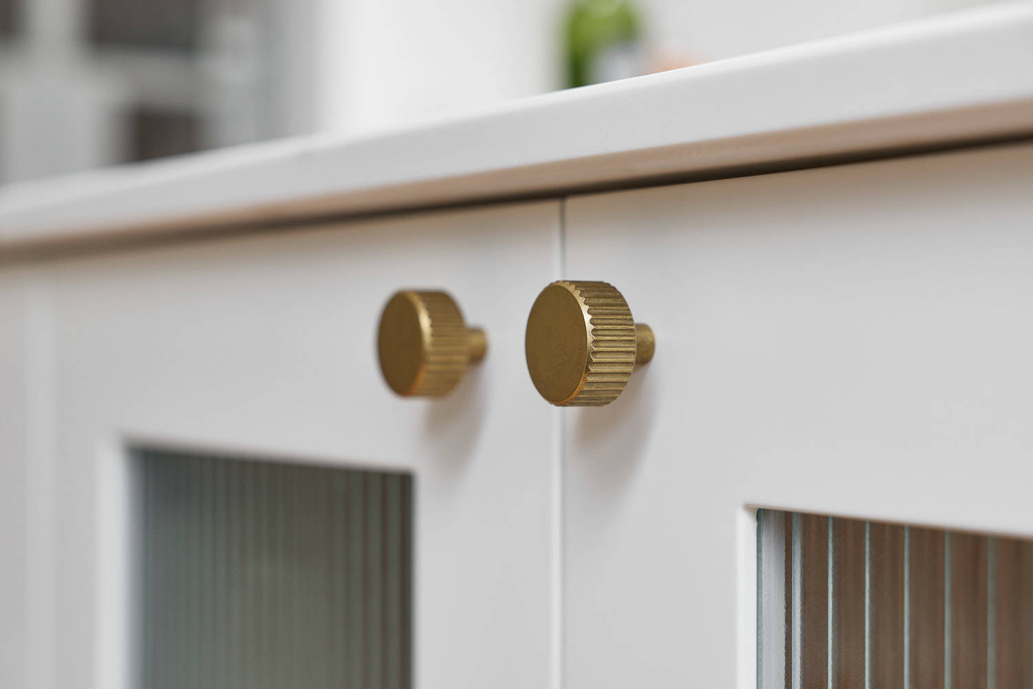 Hunton in Porcelain