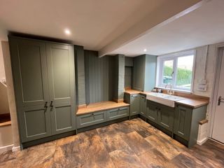 Belsay Woodgrain Reed Green