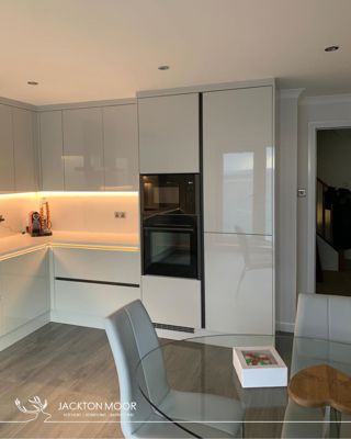 Porter Gloss Dove Grey