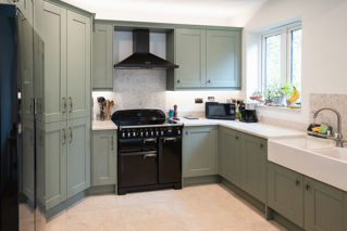 Belsay Woodgrain Reed Green