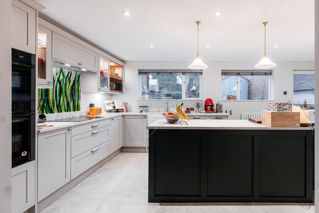 Crathorne Shaker Green & Taupe 