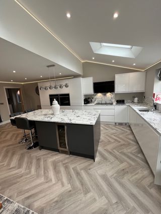 Remo Gloss White & Graphite Matt