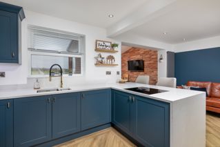 Hunton Hartforth Blue