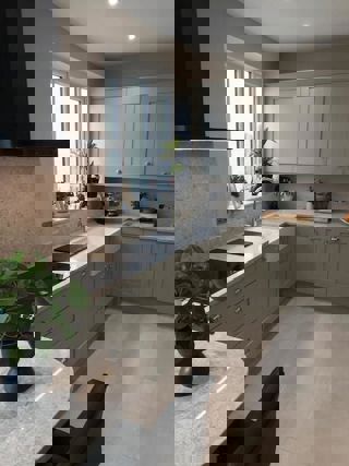 Mornington Shaker Stone