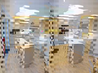 Mornington Beaded Stone