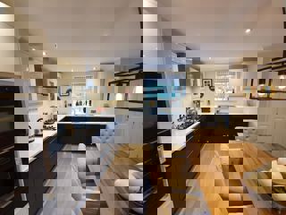 Remo Gloss Graphite & Gloss Porcelain