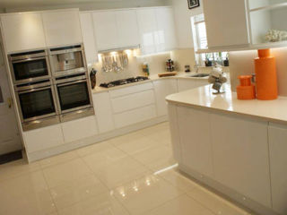 Remo Gloss White